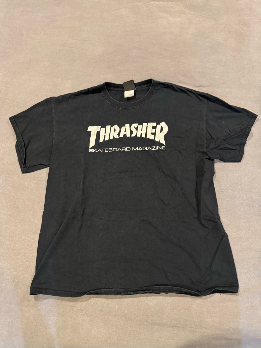 Thrasher skateboard magazine Black Logo Tee - Men's Graphic Skate Shirt